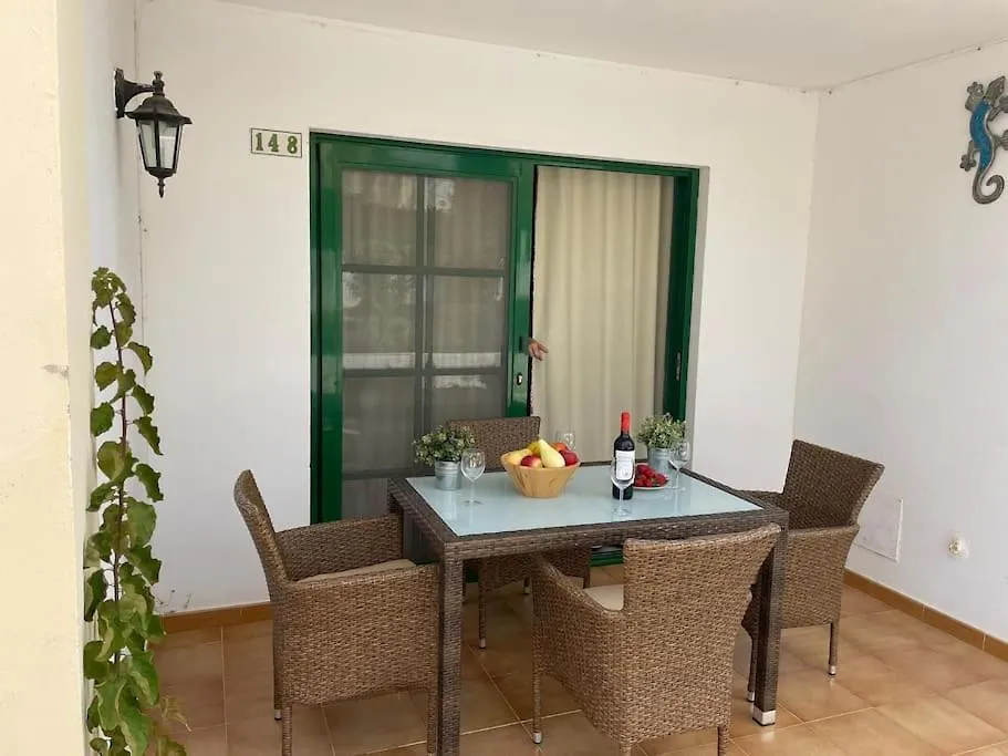 Puskas Apartman Costa De Antigua Apartment